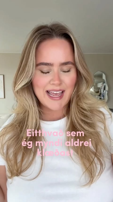 Instagram post by @gudrunsortveit for Kappahl. Caption reads: Fleiri sem tengja? 🙈👙🎀💗 - Samstarf....