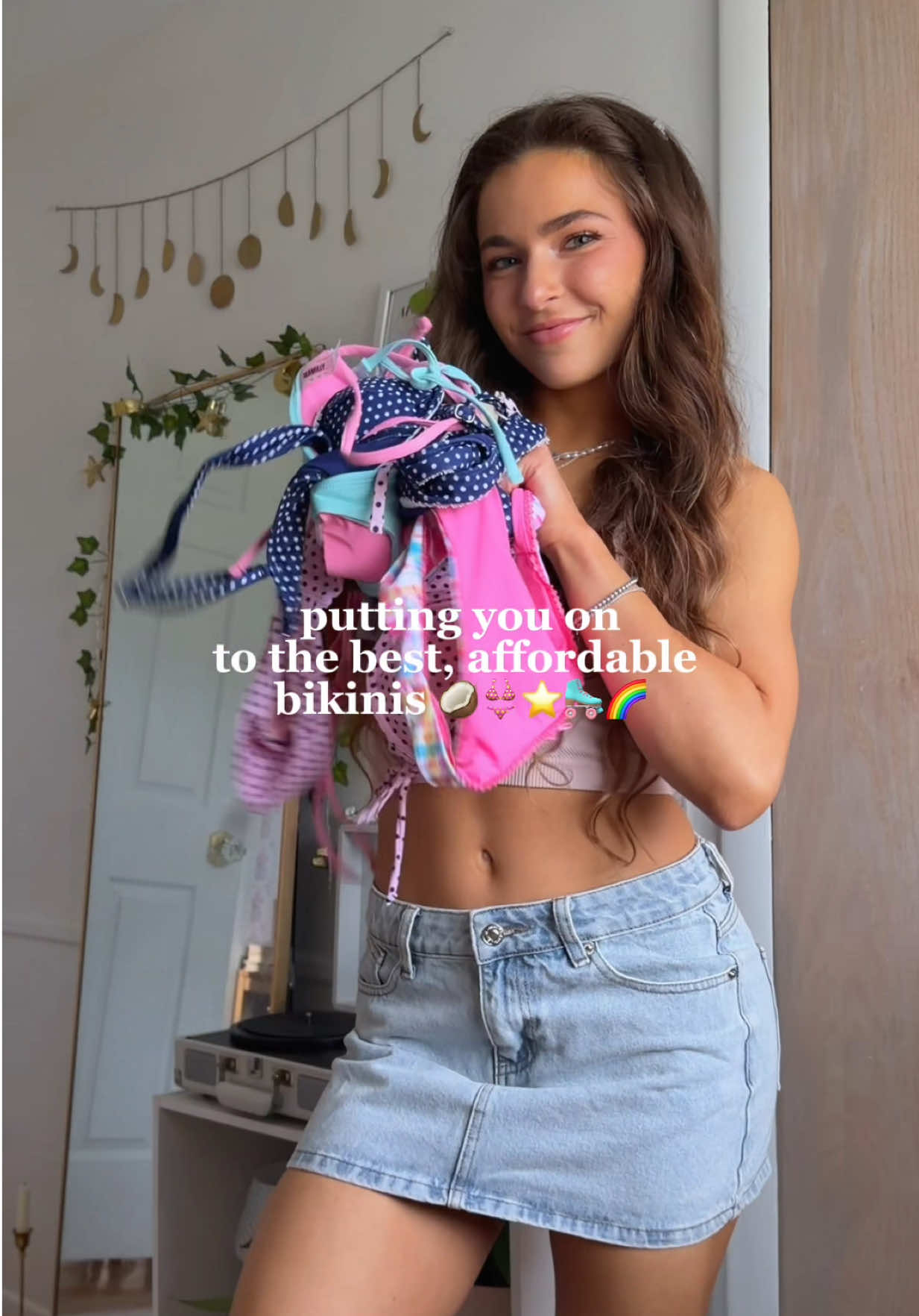 TikTok post by @sophiediloreto for Seamolly. Caption reads: @seamollybikini use code sophied for 20% off!!....