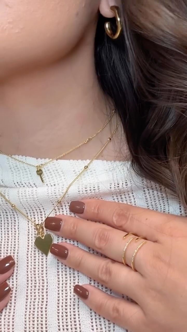 Instagram post by @dannaed_ for Uncommon James. Caption reads: [...] look. Can’t live without my new....