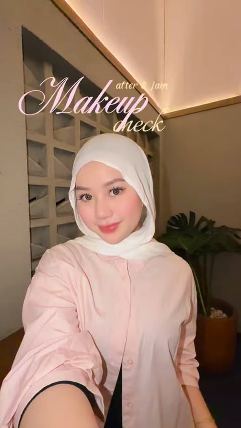 Instagram post by @aisyahanggraeni_ for Barenbliss. Caption reads: my current base fav, effortless & smooth 🤍....