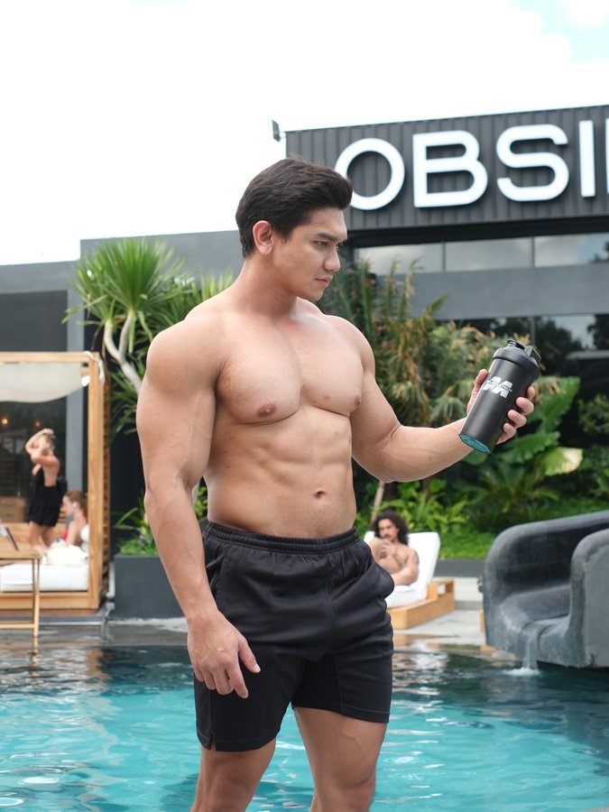 Instagram post by @pt.kmjp for MuscleTech. Caption reads: Fuel your fitness journey with @muscletech.indo....