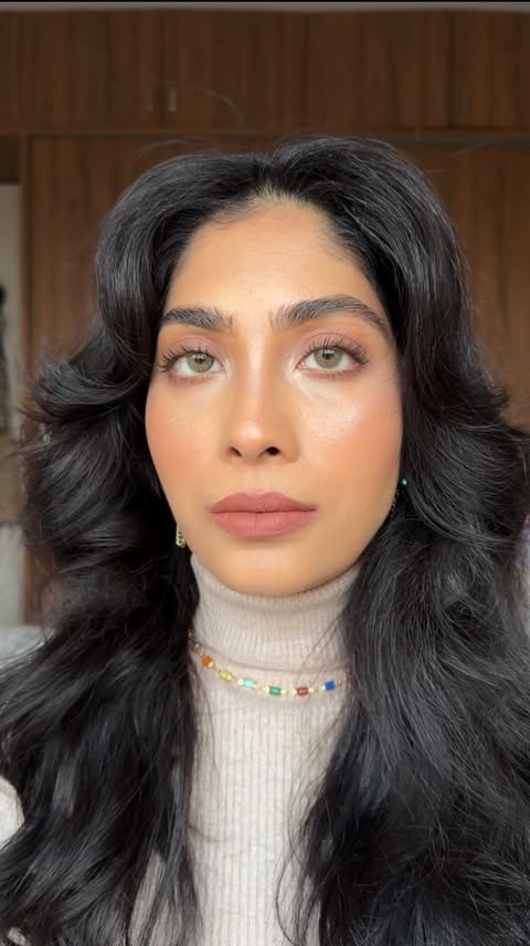 Instagram post by @enhancebychand for Jeffree Star Cosmetics. Caption reads: Lipstick really is a whole mood, no?
👄 Holy....