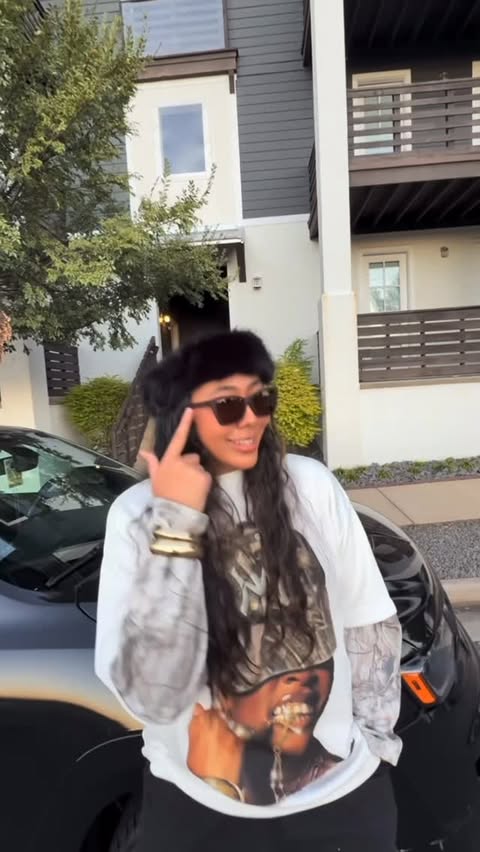 Instagram post by @leiliatoailoa for Goodr. Caption reads: #ad level up your fashion game with goodr 😎....
