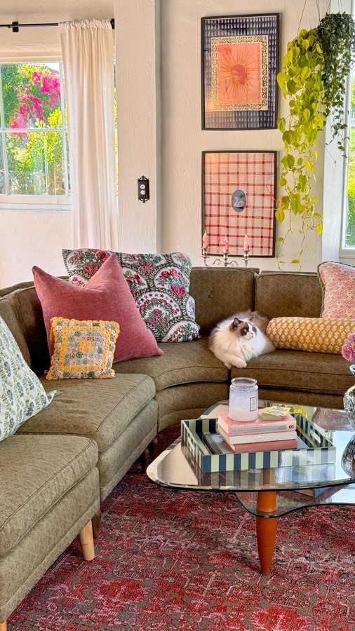 Instagram post by @lyssielooloo for Fancy Feast. Caption reads: I’ve been looking forward to this moment for so....