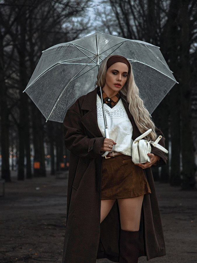 Instagram post by @suzy_edward for SOJOS VISION. Caption reads: Sunday Mood ☔️🤍🤎 
Almost Winter 🥰
Just in love....