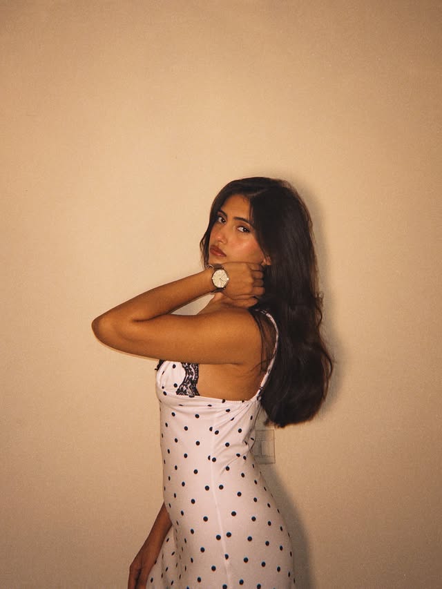 Instagram post by @saanvidave for Daniel Wellington. Caption reads: Found my perfect shopping partner this Black....