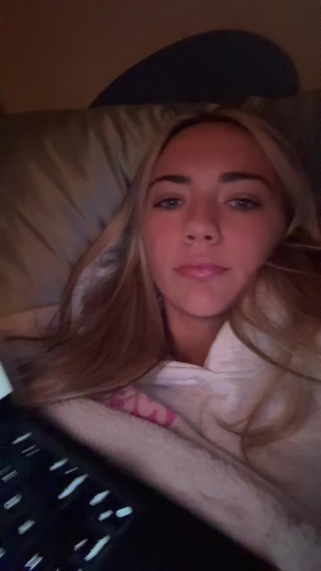 TikTok post by @hannahgrau for Parke. Caption reads: consumerism final boss but I DO NOT CARE. #PARKE....