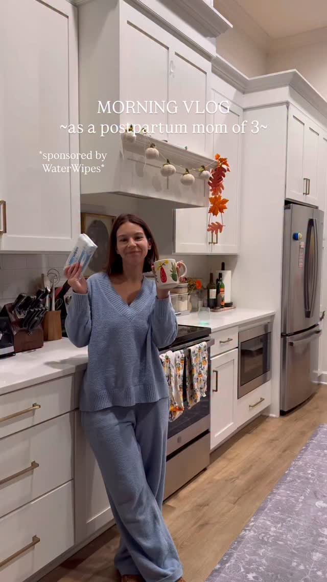 Instagram post by @candidlycarlie for WaterWipes. Caption reads: @waterwipes are the sticky hands hero🙌🏻👌Grab....