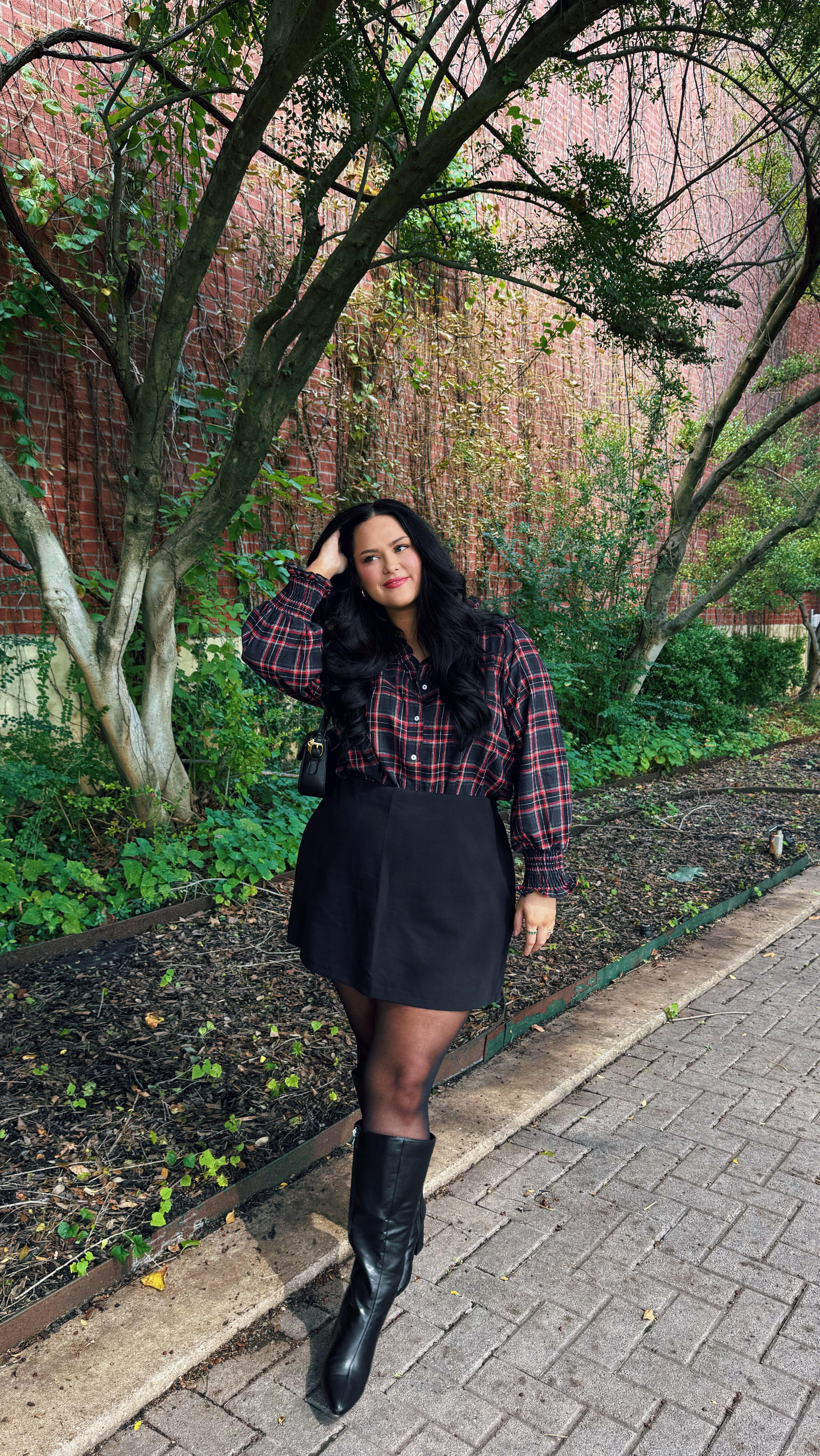 Instagram post by @lindseyjpressley for Chic Soul. Caption reads: [...] Here’s 3 outfit ideas from the new....