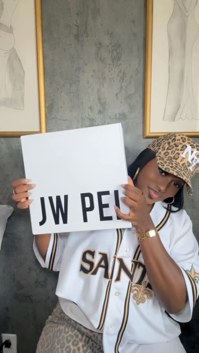 Instagram post by @_lovemonicabeauty_ for JW PEI. Caption reads: It’s the little things 🥰
@jwpei_official 

#love....