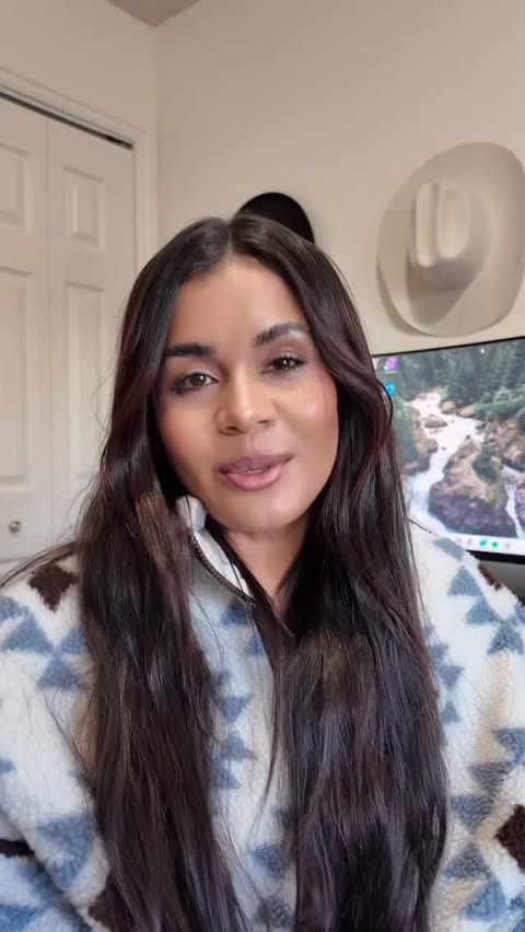 Instagram post by @_jessyclark for Walli Cases. Caption reads: New @wallicases cases launch tomorrow ✨
Sleek,....