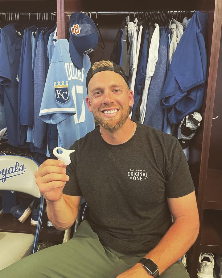 Instagram post by @hdozier_17 for ThumbPRO Baseball. Caption reads: I’m excited to announce my recent partnership with....