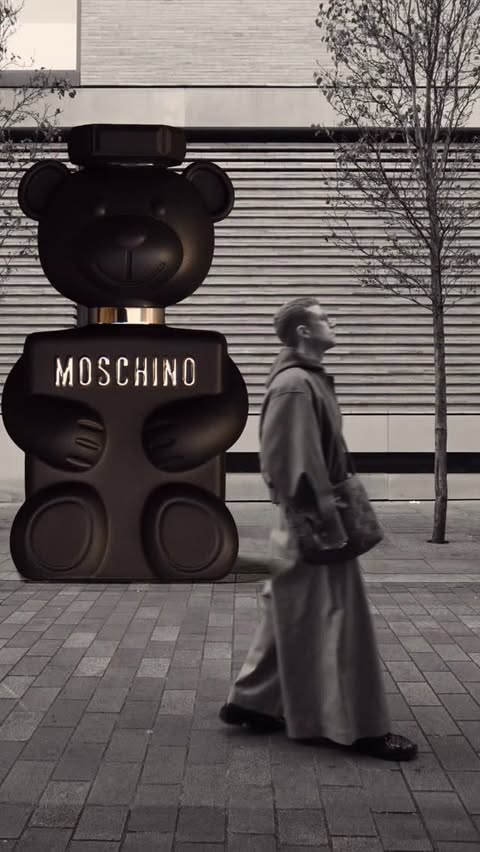 Instagram post by @vine.fits for Moschino. Caption reads: AD// Check out the @moschino.beauty Toy Boy 2....