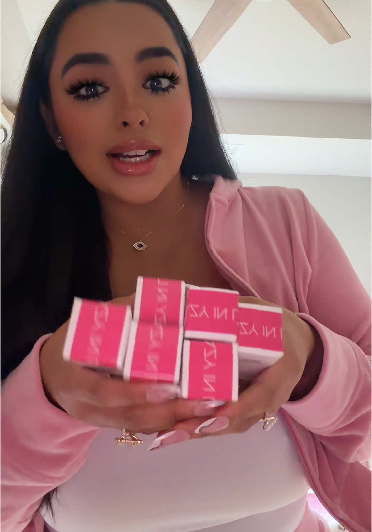 TikTok post by @taniabombonxo for DLA COSMETICS. Caption reads: PLS IM BEGGING @DLA COSMETICS.