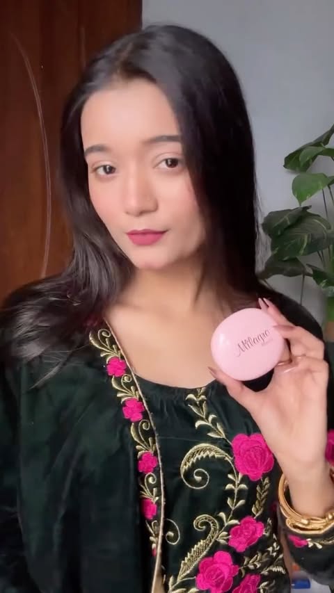 Instagram post by @adiibbaaa_ for Milagro Beauty. Caption reads: [...] skin friendly blush, rosy cheeks, milagro....