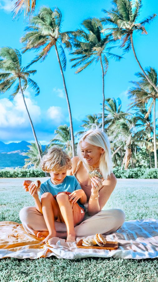 Instagram post by @thealohablonde for Jimmy Dean. Caption reads: #JimmyDeanBrandPartner // So excited to partner....