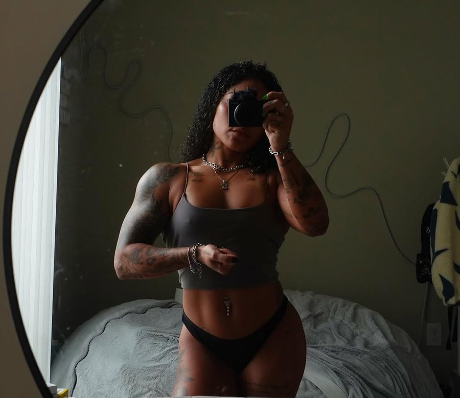 Instagram post by @ashleyshack for Sleek Fit Jewelry. Caption reads: ain’t nothing stopping me now

use and abuse code:....