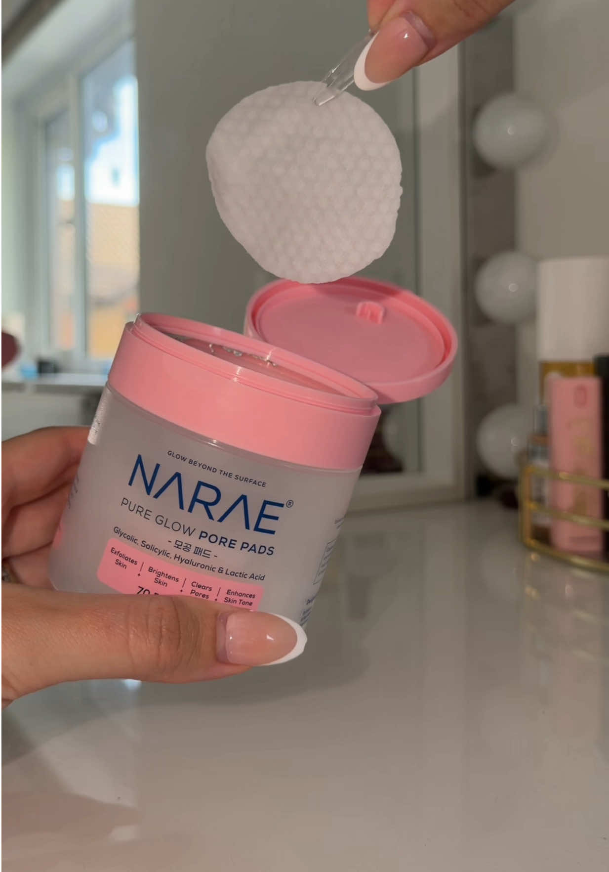 TikTok post by @sauleorme for Narae. Caption reads: Love all of @Narae UK products but these pore pads....