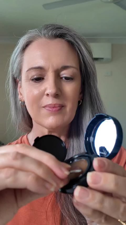 Instagram post by @silverstylewithdawn for OneSkin. Caption reads: ✨Say hello to your smoothest, softest lips ever!....