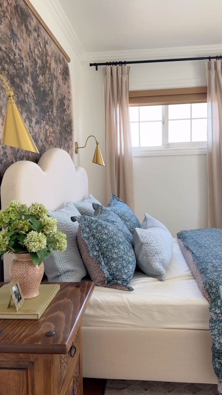 Instagram post by @everyday_home for Garnet Hill. Caption reads: #GarnetHillPartner How pretty is this @garnet.hill....