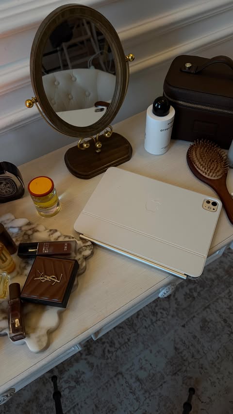 Instagram post by @jey__mar for BABYBOO FASHION. Caption reads: Anzeige @babyboofashion | 1,2,3,4? I can’t choose....