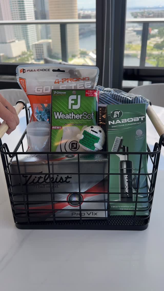 Instagram post by @askinem for Titleist. Caption reads: Comment “GOLF” for the link to these finds!....