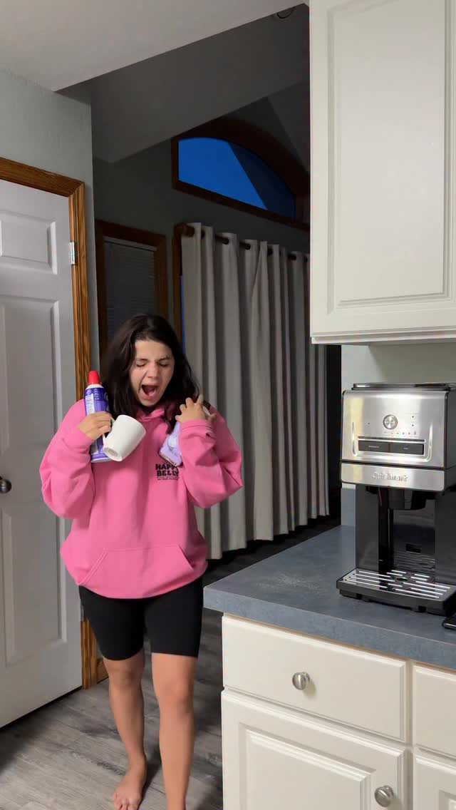 Instagram post by @candacenysm for Cuisinart. Caption reads: Mommas this video is FOR YOU!! ☕️ #ad The....