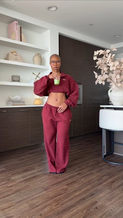 Instagram post by @yayatshuma for EvolveYou. Caption reads: 5AM VS 5PM👟🥂

join my program ELEVATE on....