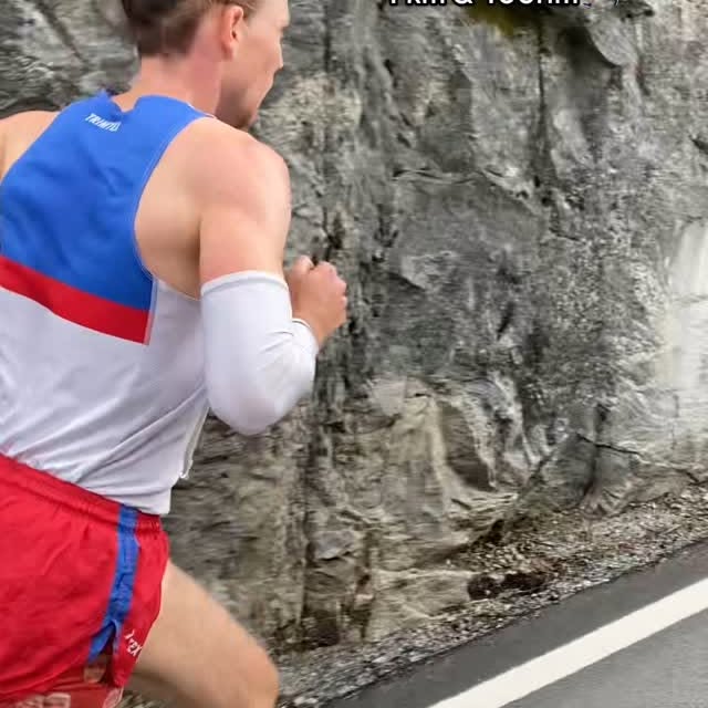 Instagram post by @marius.sorli for Bodylab. Caption reads: [reklame] BERGSDALEN OPP📈🥇
Tough as always - 4km....