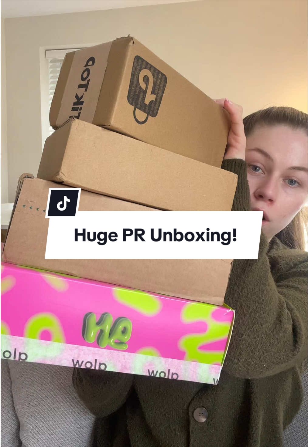 TikTok post by @elmoultonxoxo for glow hub. Caption reads: [...] amazing brands ily endlessly 🫶🏼🫶🏼 @Glow....