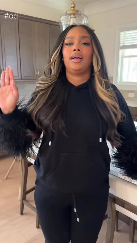 Instagram post by @paislib for Bobbie. Caption reads: #ad So the best tip I can give you as a mom of 4....