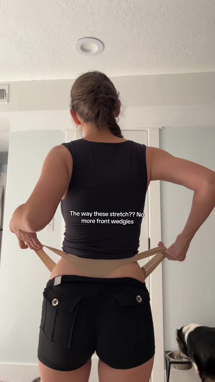 TikTok post by @_g.a.m_13 for Luckmeey. Caption reads: [...] #cameltoecover #underwear #fashion....