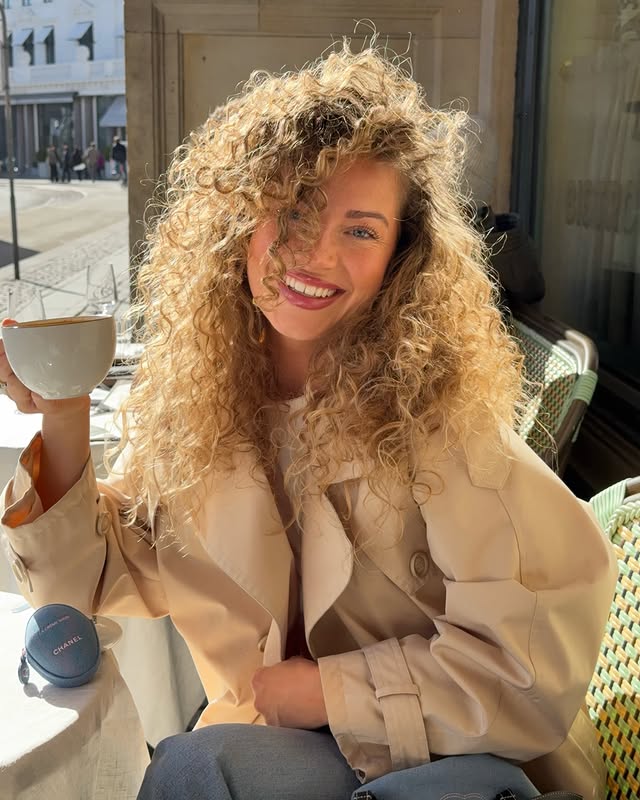 Instagram post by an influencer for CHANEL. Caption reads: annonce, sunny days in Copenhagen ✨.