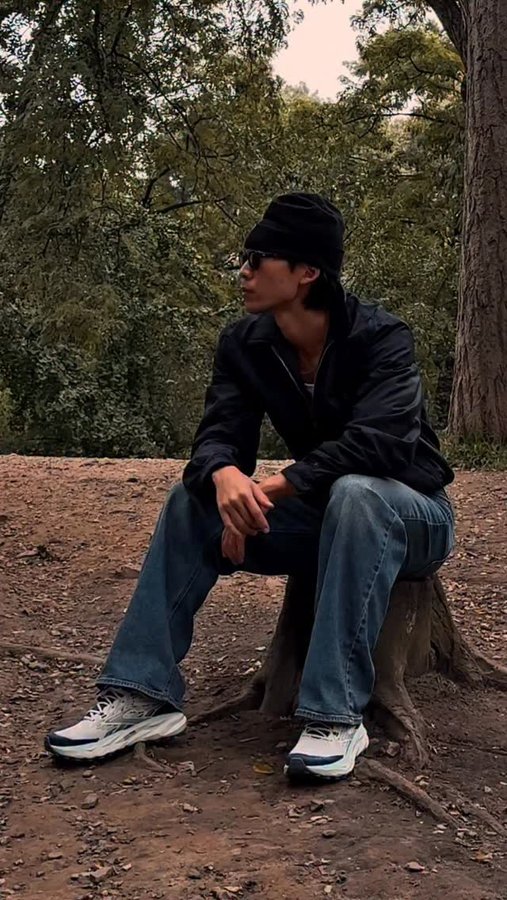 Instagram post by @leeyjohn_ for Brooks Running. Caption reads: @brooksrunning has always been about performance....