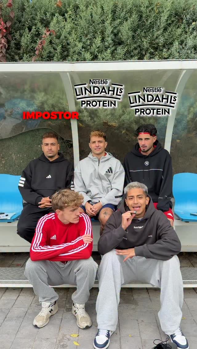 Instagram post by @adricontreras4 for Nestlé Lindahls Protein España. Caption reads: El juego del Impistor con @nestlelindahlsespana 😂....