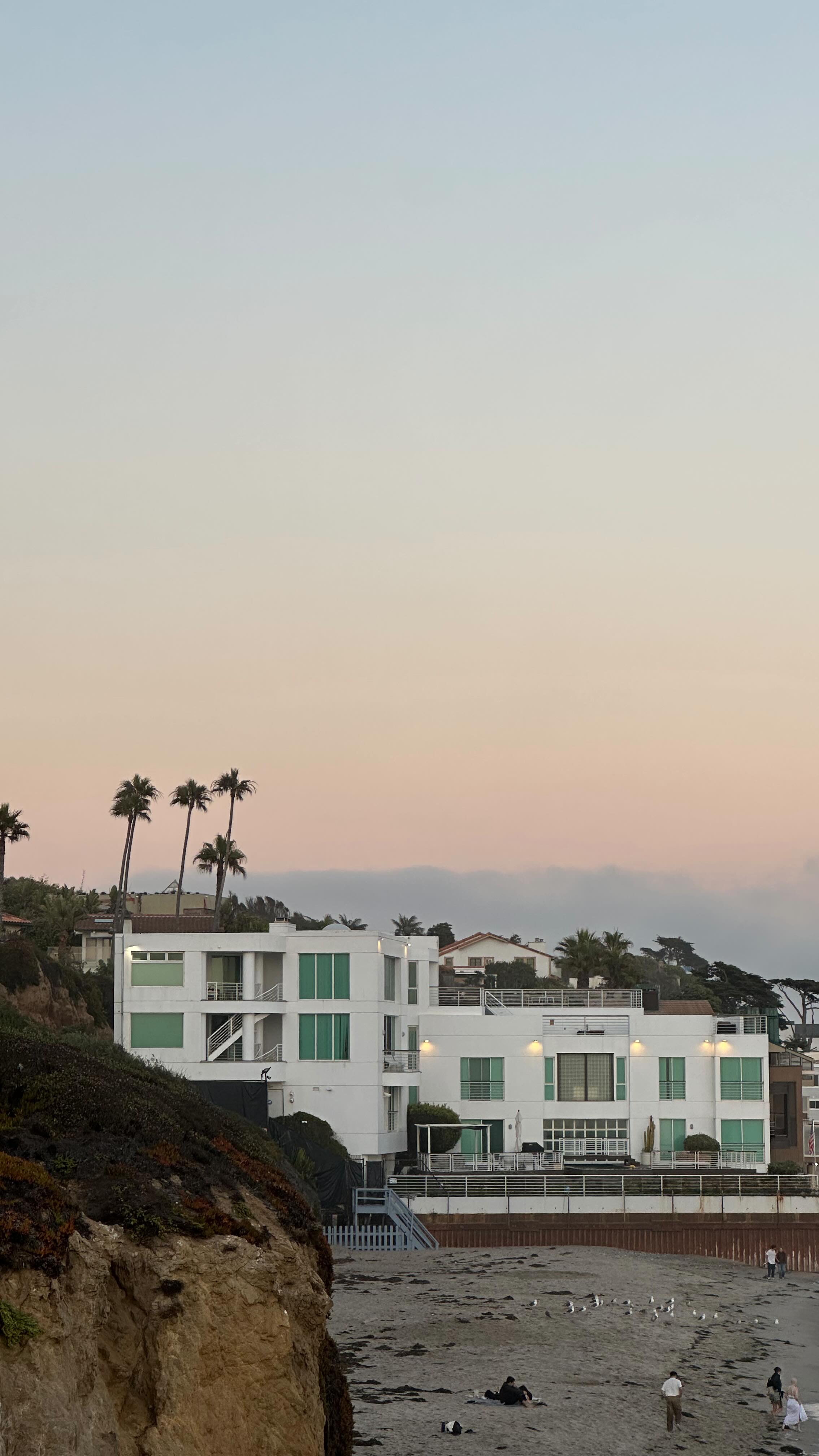 Instagram post by @stephanieivette for JustFab. Caption reads: [...] #fallstyle #abercrombiestyle #justfabpartner.