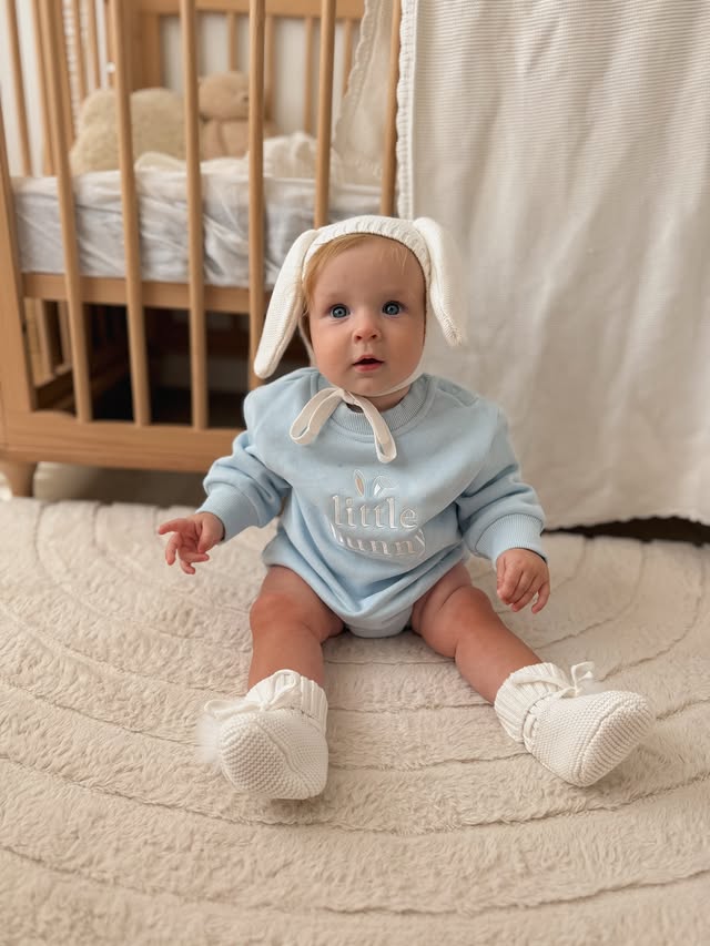 Instagram post by an influencer for Blossom and Pear. Caption reads: [...] wait to share 👀 Outfit @blossomandpear DC -....