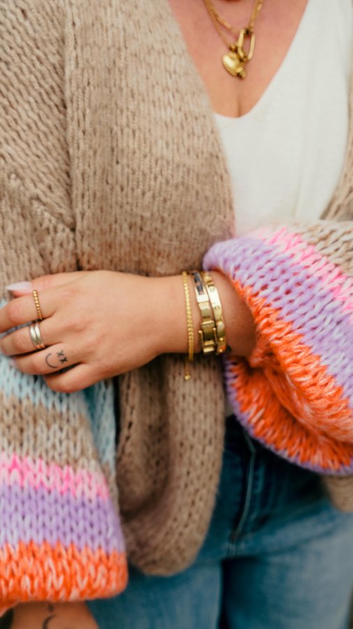 Instagram post by @lauras.styles for SASSYCLASSY. Caption reads: 3 looks served with our favorite fall pant with....