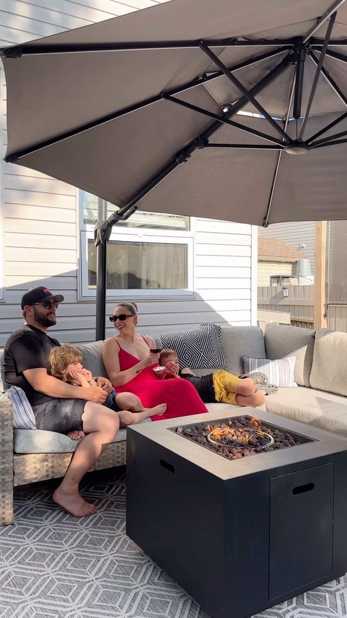 Instagram post by @sammymontgoms for The Brick. Caption reads: [...] the refresh from the @brickwarehouse....